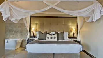 Executive Double or Twin Room | Premium bedding, in-room safe, desk, iron/ironing board