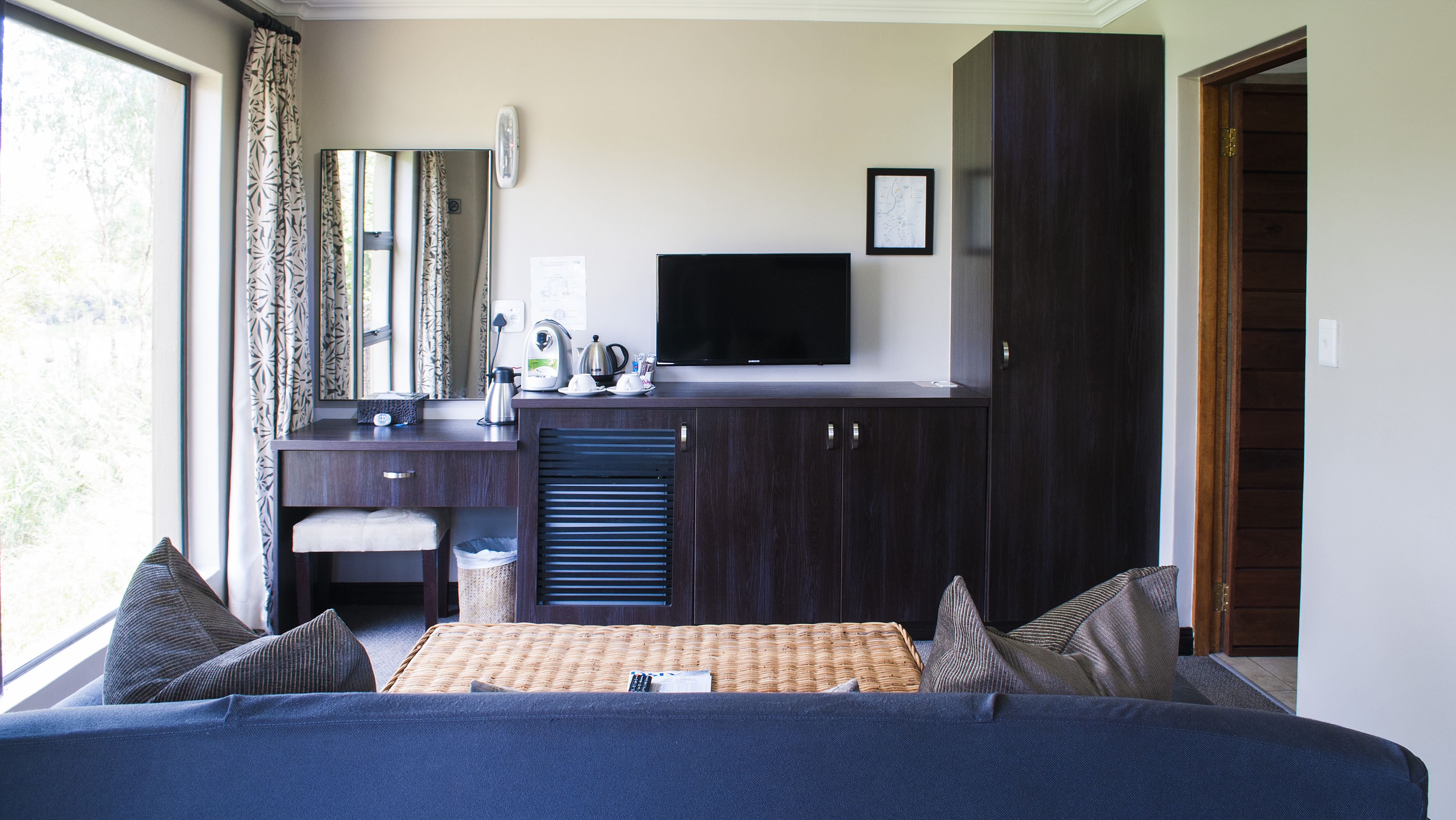 1 bedroom, premium bedding, in-room safe, desk