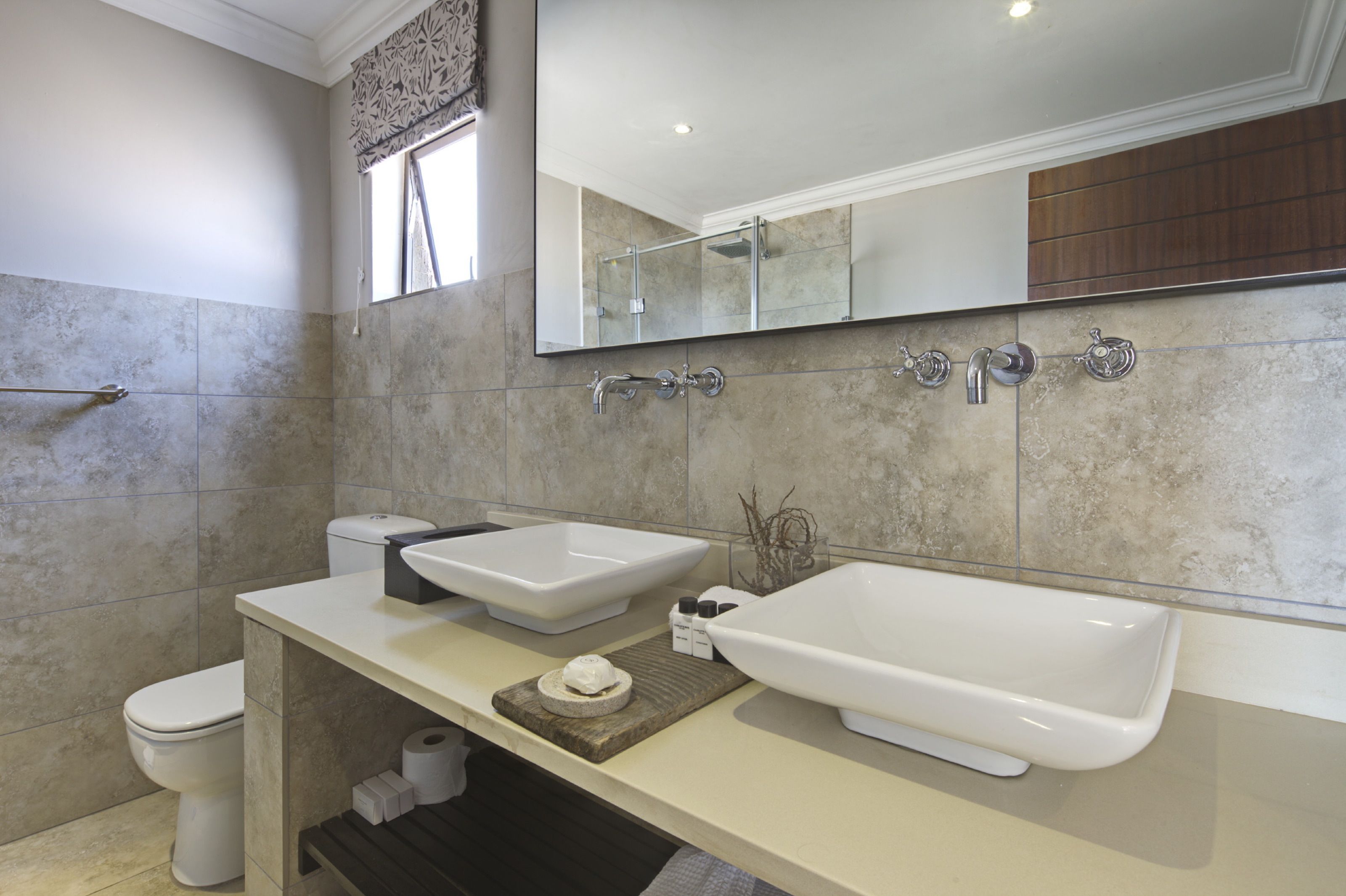 separate bathtub and shower, free toiletries, hair dryer, towels