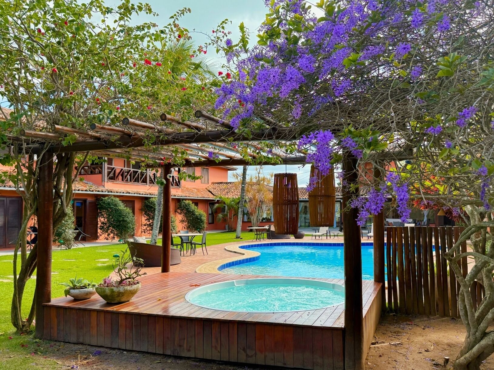 2 piscinas al aire libre, sillones reclinables de piscina