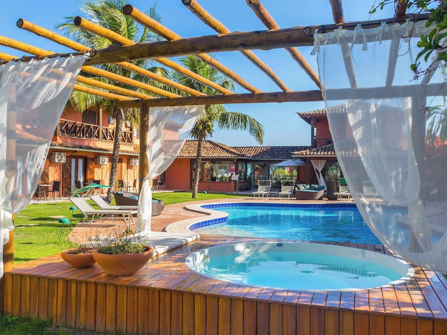 2 piscines a l'aire lliure i gandules