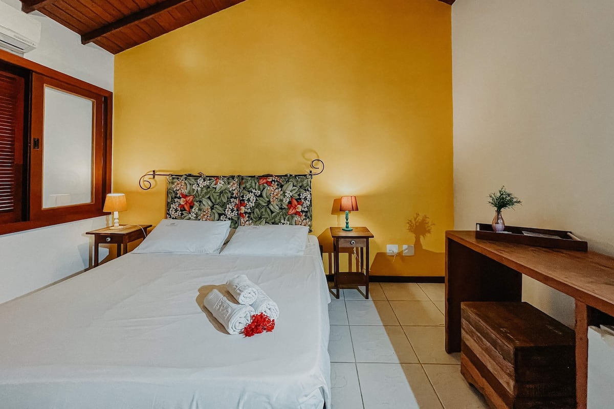 1 habitación, minibar, wifi gratis y ropa de cama