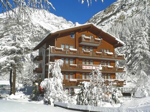 Exterior - Hotel Sport (Saas Almagell)