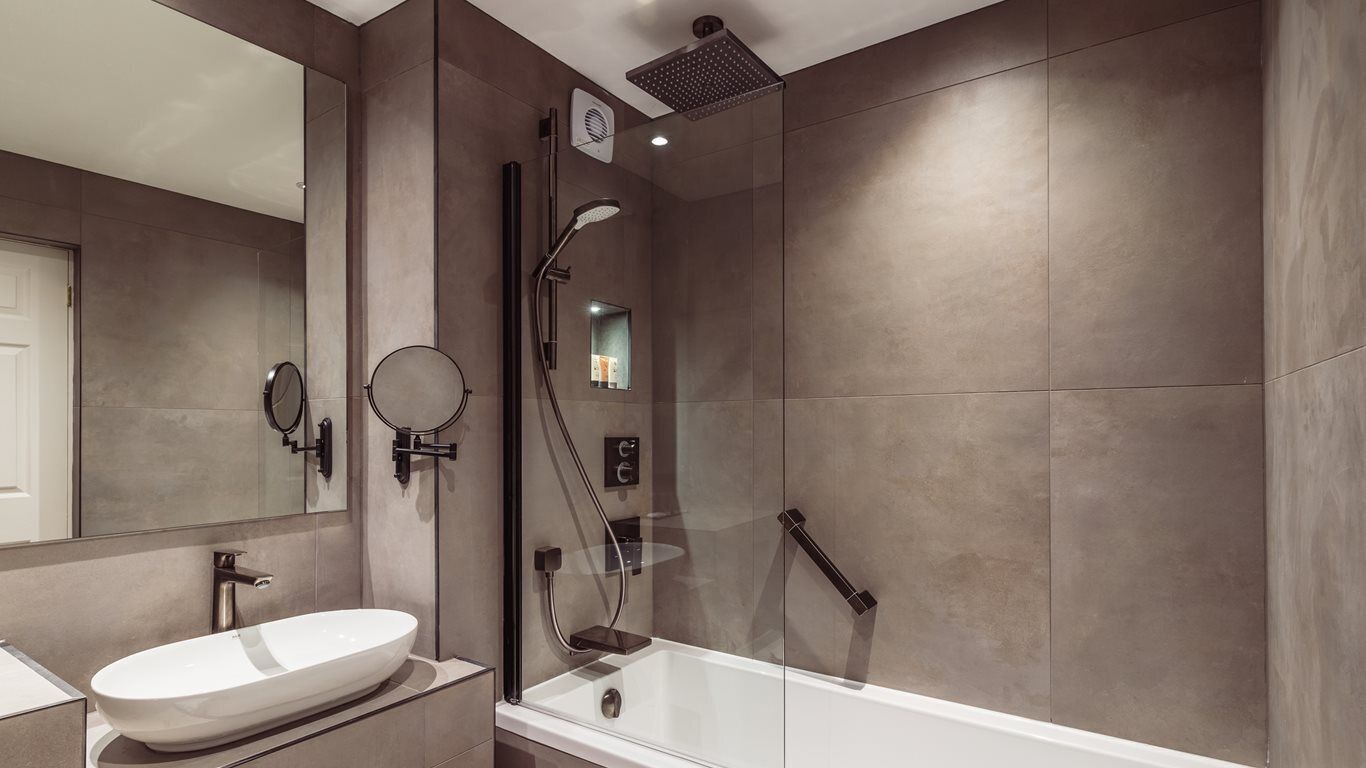 garden suite | bathroom | free toiletries, hair dryer, towels