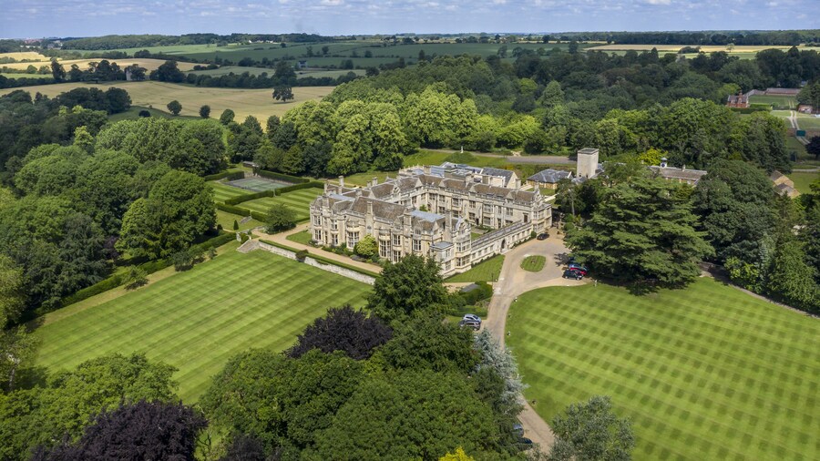 Rushton Hall Hotel & SPA