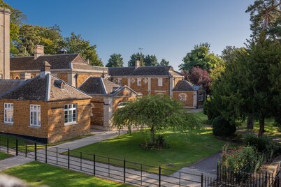 Rushton Hall Hotel & SPA