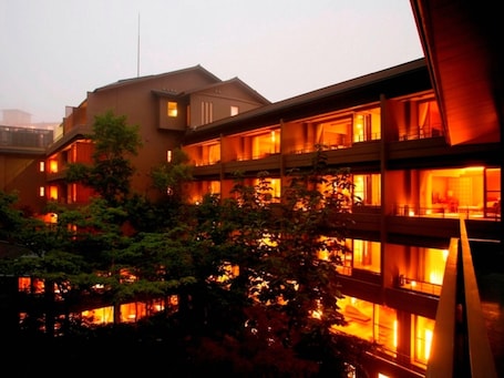 Exterior. Noboribetsu Onsenkyo Takinoya