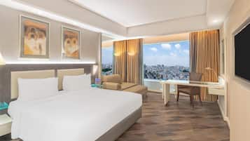 Premium bedding, minibar, in-room safe, desk