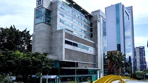 숙박 시설 정면