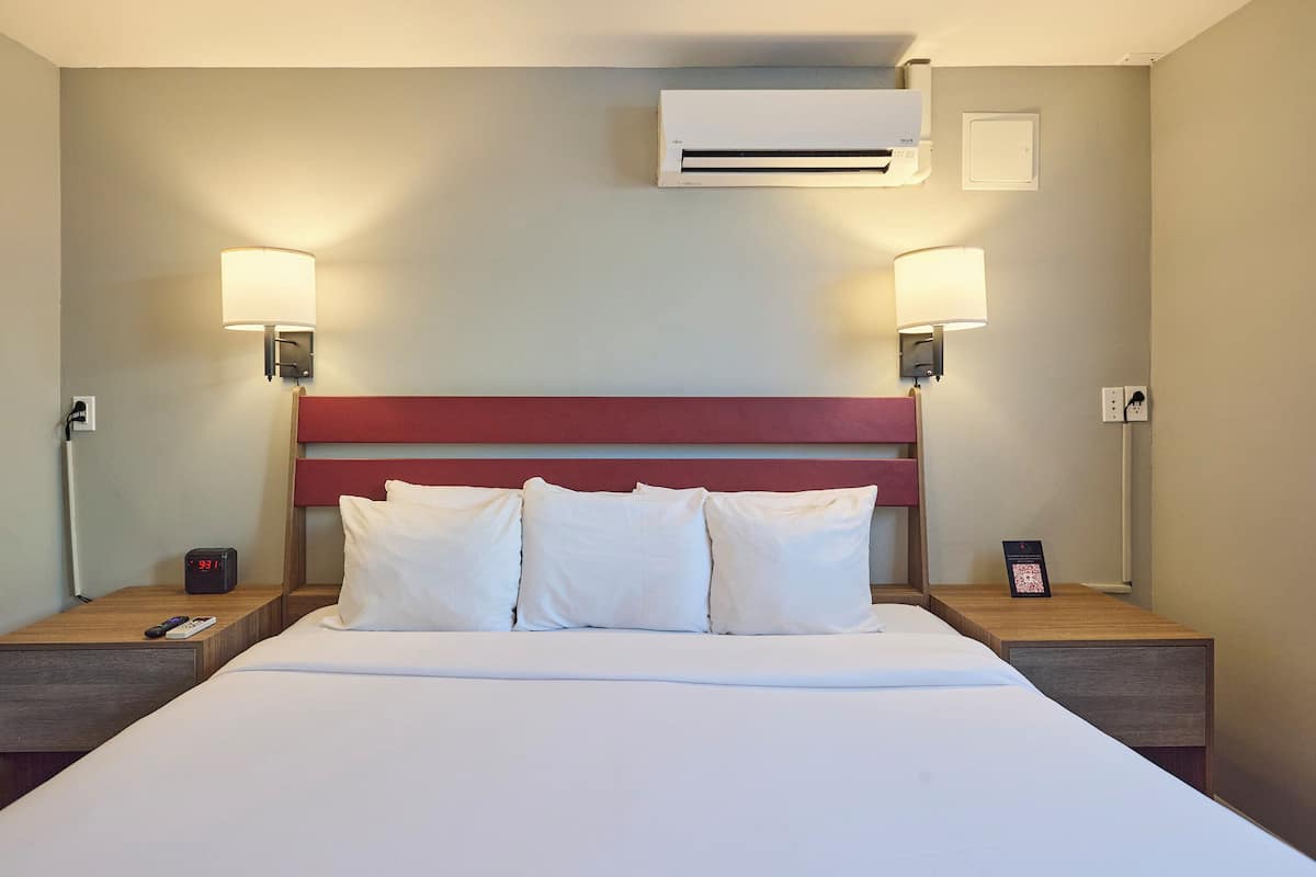 1 quarto, individualmente decorados, individualmente mobiliados