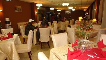 Free daily full breakfast