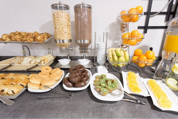 Daily buffet breakfast for a fee