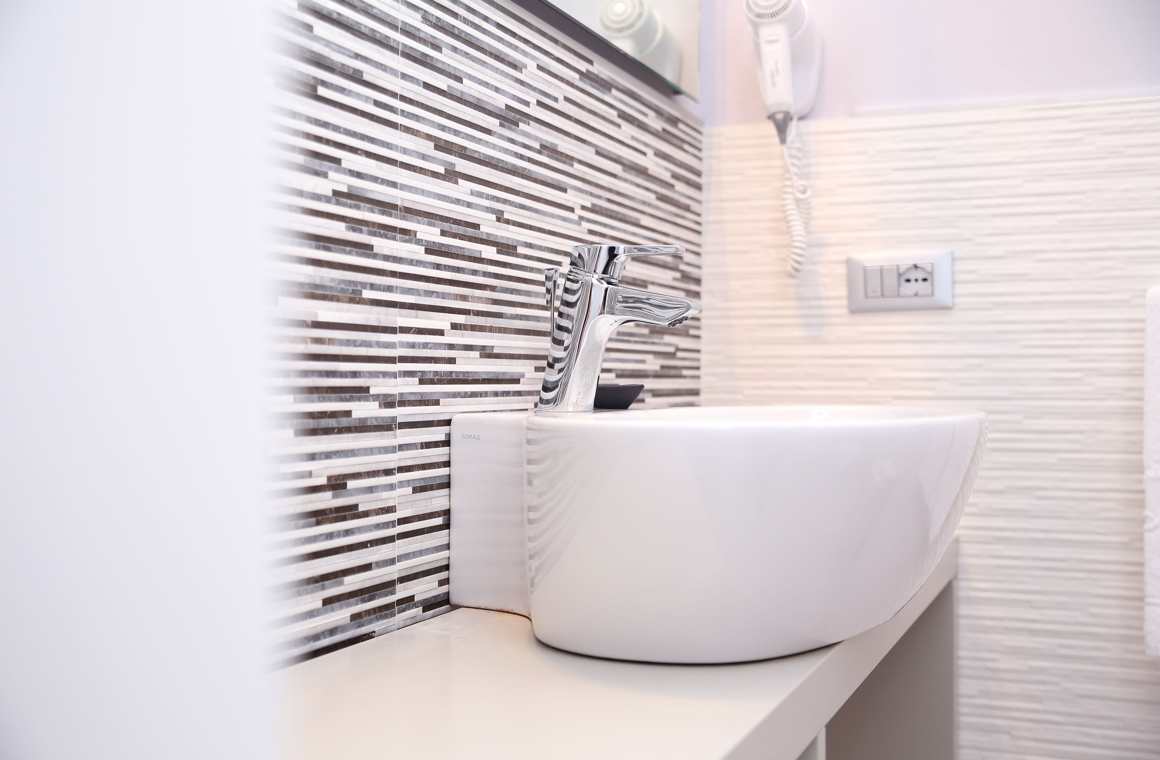 junior room, sea view | bathroom | shower, free toiletries, hair dryer, slippers