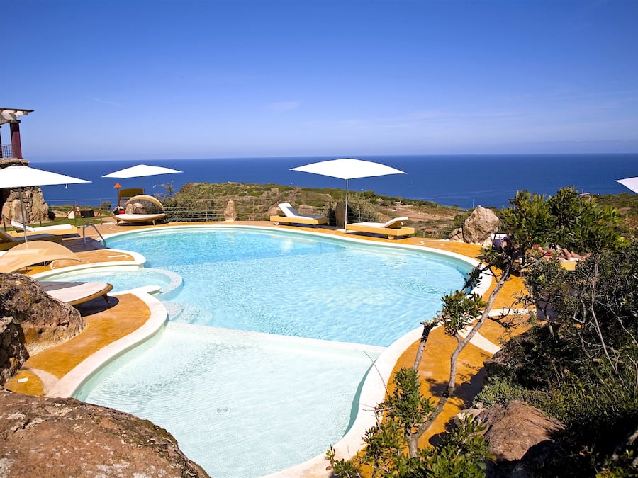 الإطلالة من المنشأة