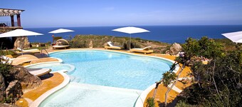 บายาโลลยารีสอร์ท