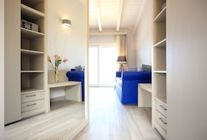 Junior Room (Prime)