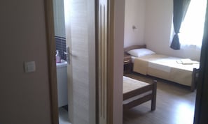 Premium bedding, Select Comfort beds, desk, soundproofing