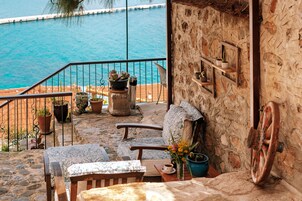 Standard Room | 4 bedrooms, Egyptian cotton sheets, hypo-allergenic bedding