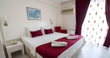 Ayapam Hotel
