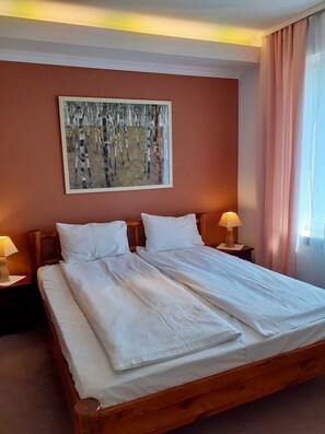 Superior Room | 4 bedrooms, Egyptian cotton sheets, premium bedding, blackout drapes