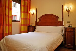 Single Room | In-room safe, individually furnished, desk, free WiFi - Hostal Victoria I (Madrid)
