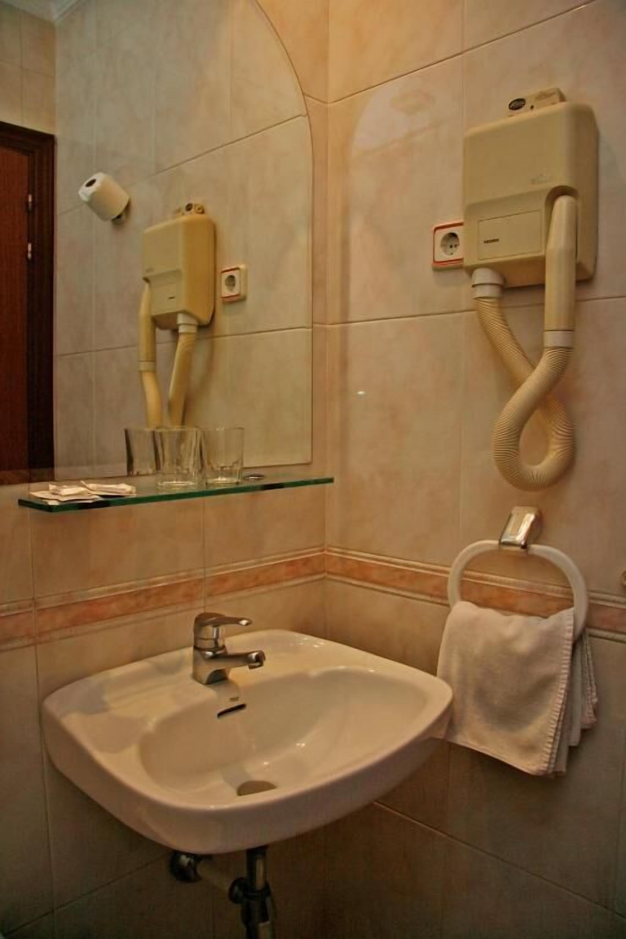 Photo - Hostal Victoria II