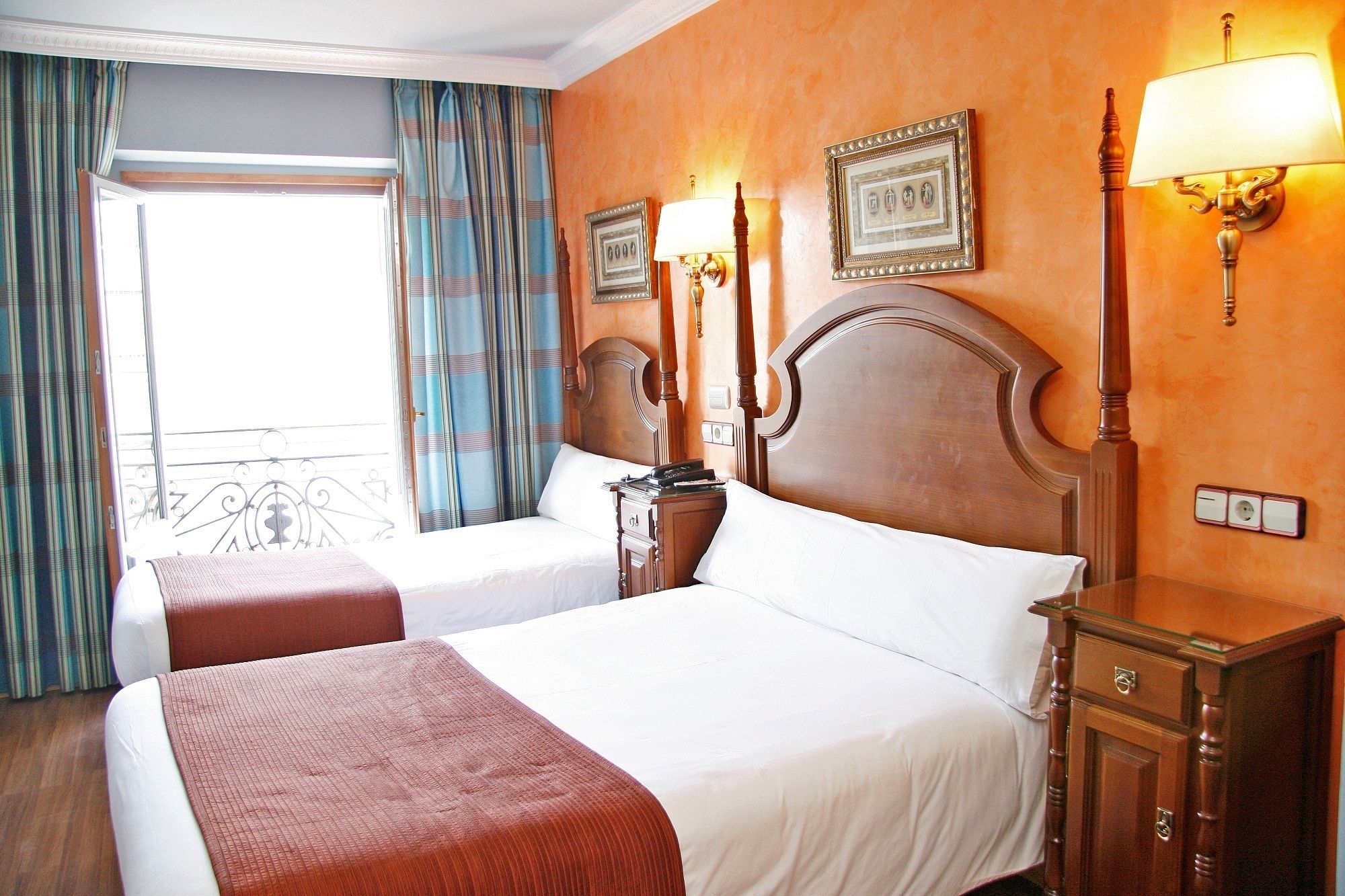 Photo - Hostal Victoria II