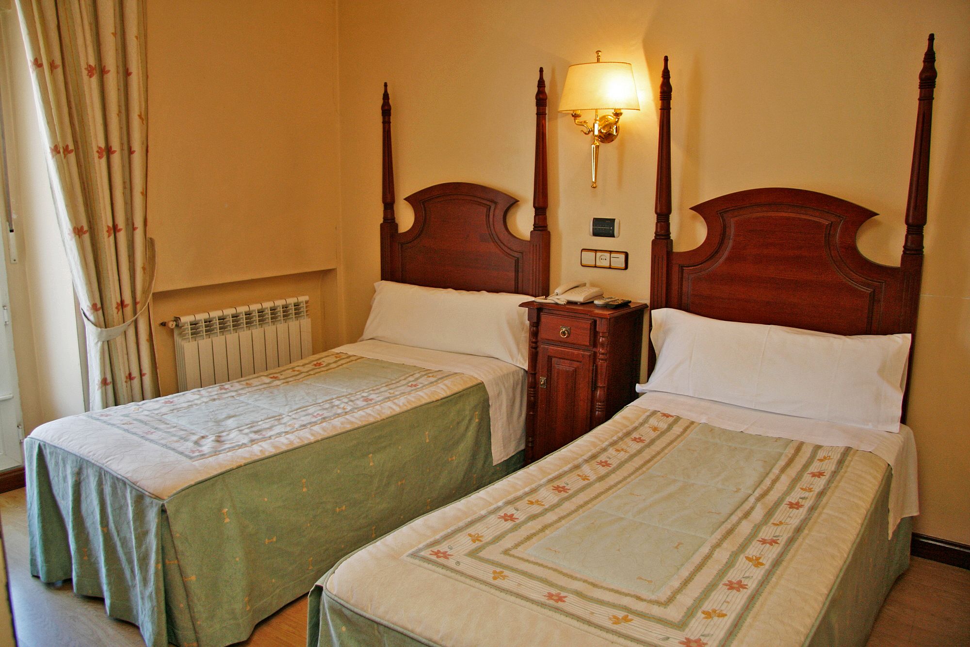 Photo - Hostal Victoria II