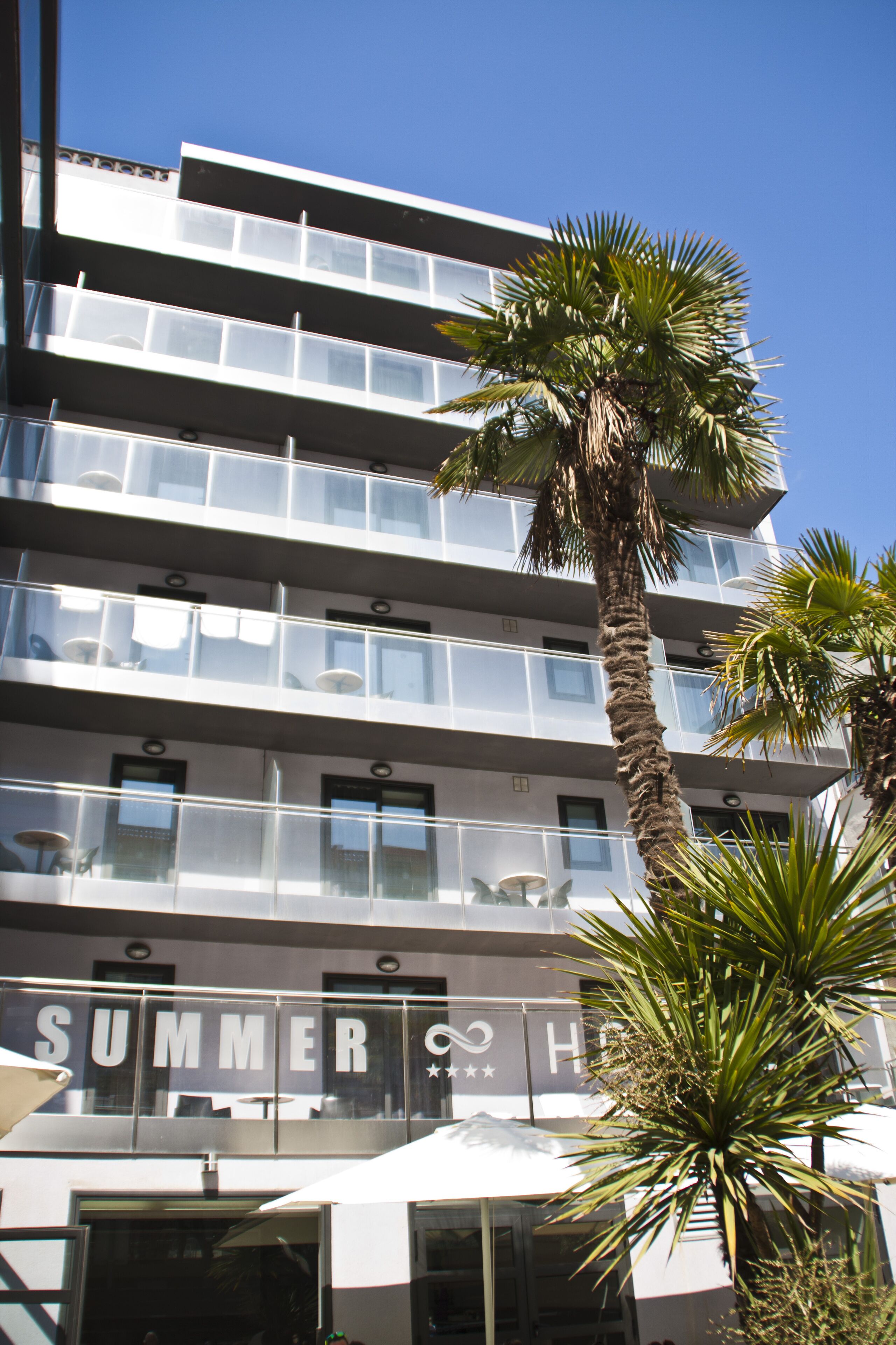 Photo - Summer Hotel