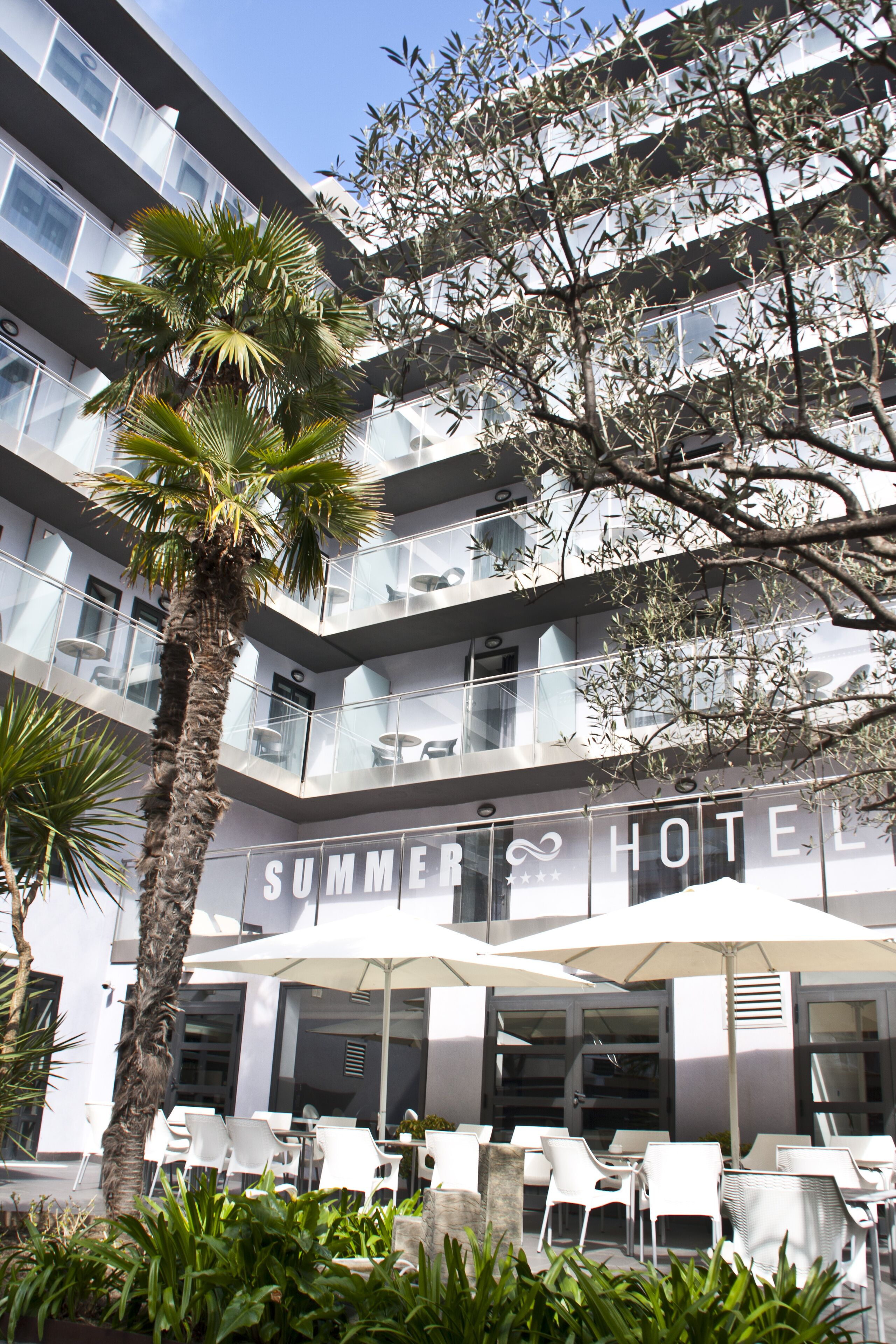 Photo - Summer Hotel