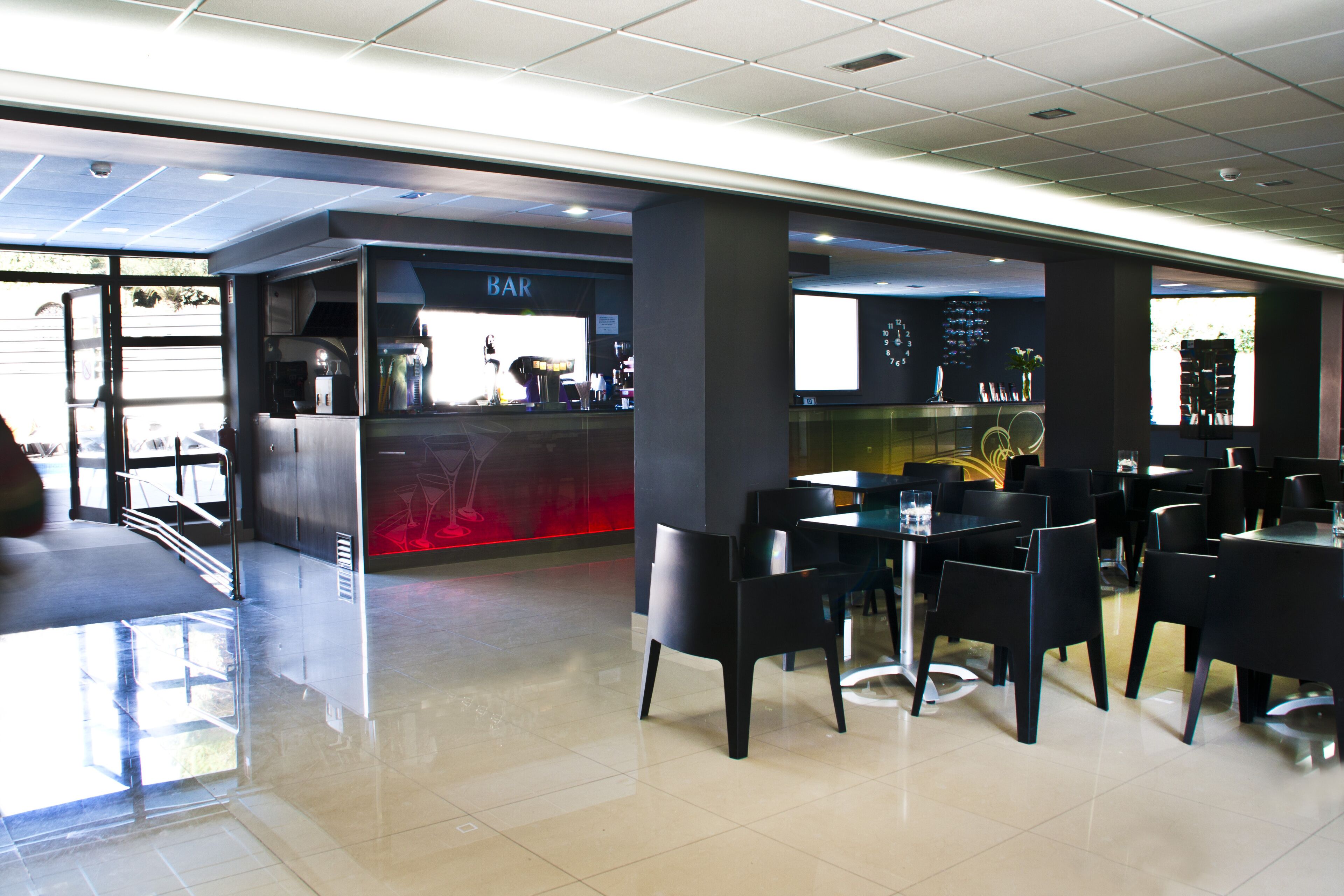 Photo - Summer Hotel