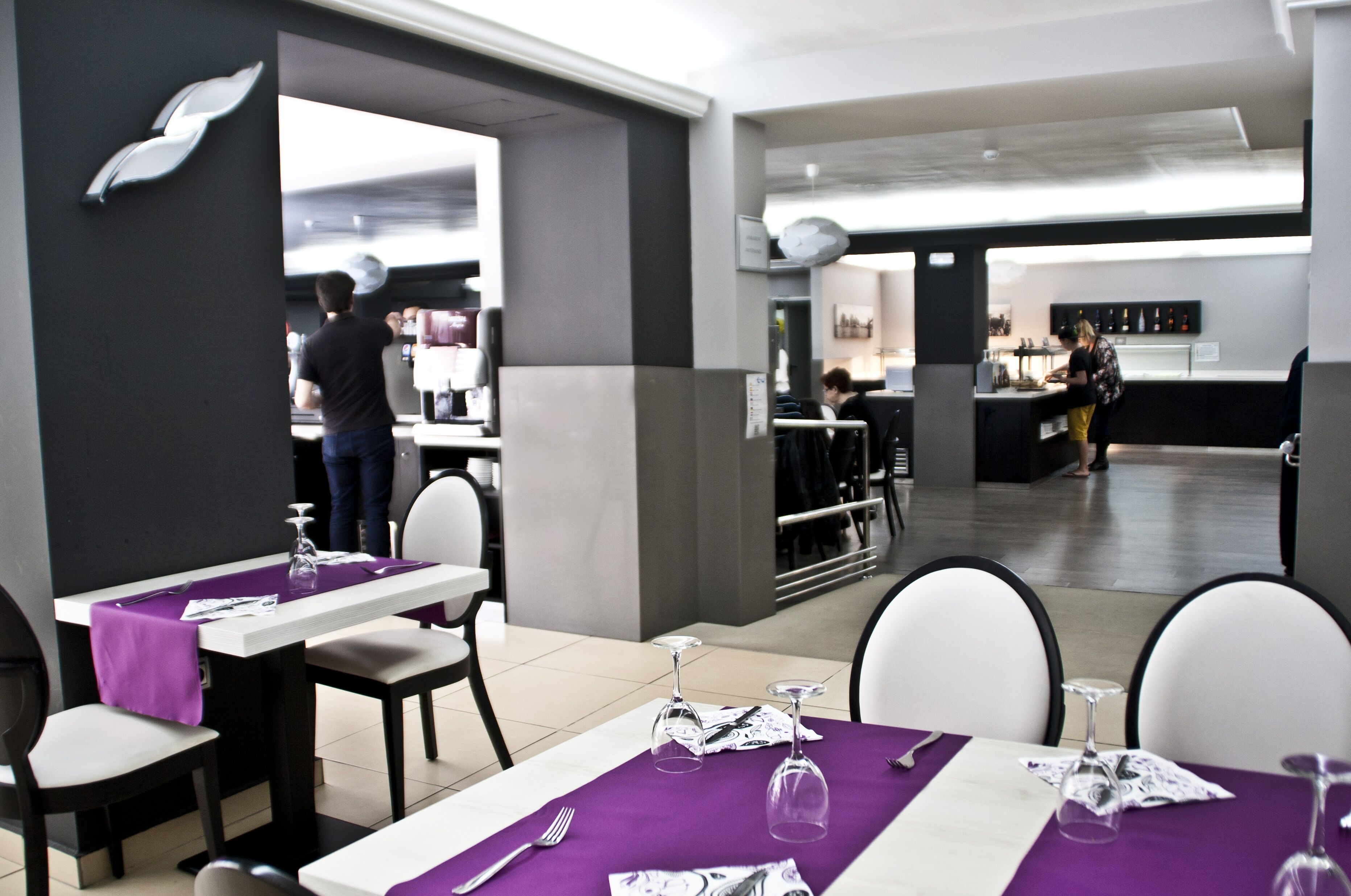 Photo - Summer Hotel