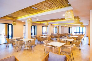 Beach bar - Palm Beach Resort (Serrekunda)