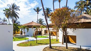 Dobbeltrom – premium, hageutsikt | Minibar