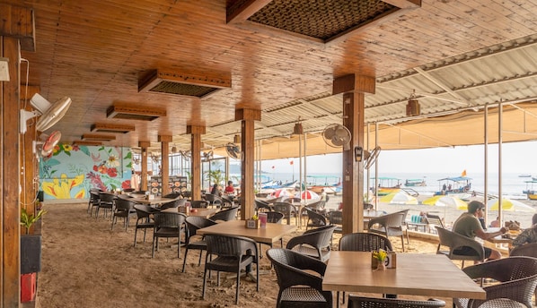 Breakfast, lunch, dinner served; beach views