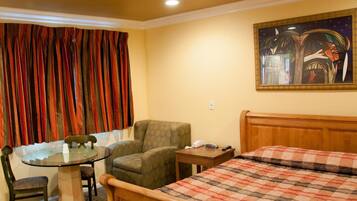 Iron/ironing board, free WiFi, bed sheets, wheelchair access