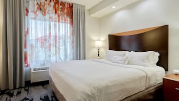 Executive Suite, 1 King Bed with Sofa bed | In-room safe, desk, iron/ironing board, free cribs/infant beds