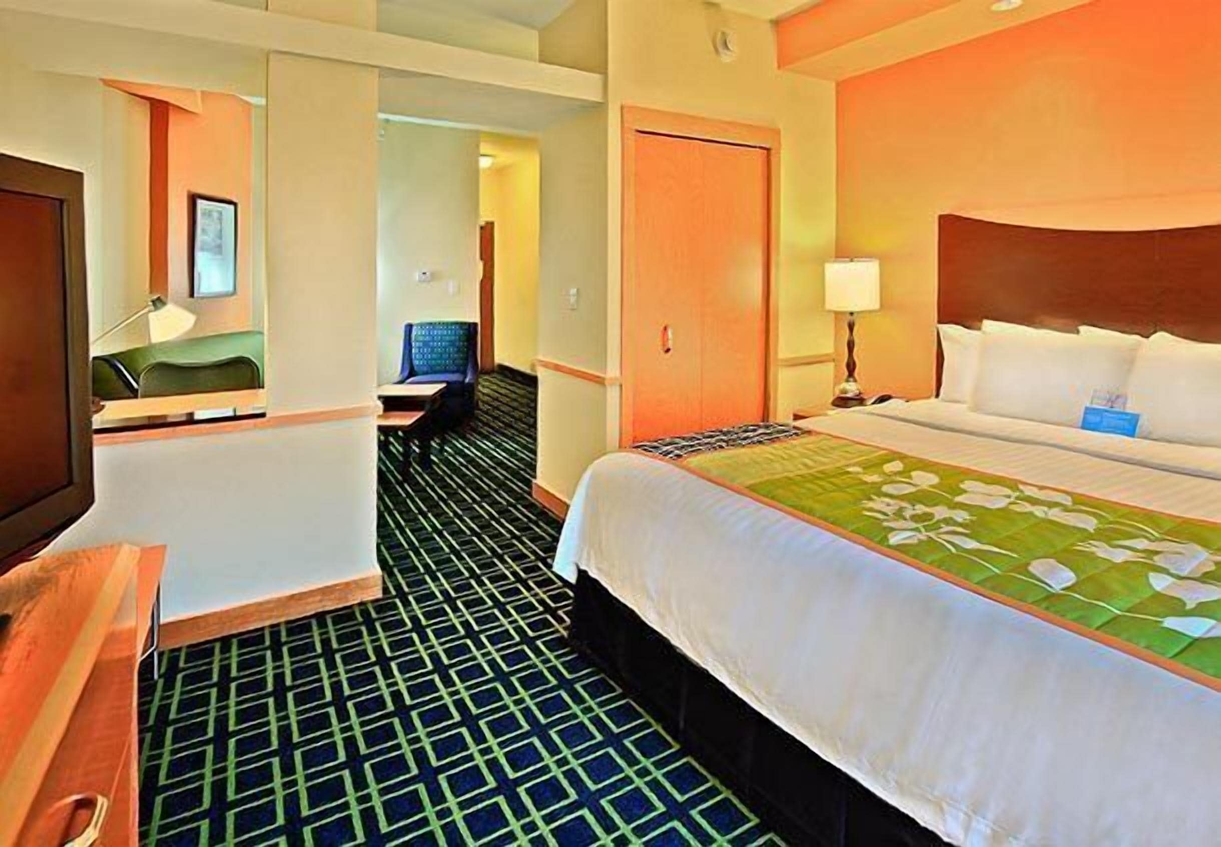 in-room safe, desk, iron/ironing board, free cots/infant beds