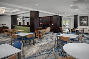 Lobby lounge - Fairfield by Marriott Inn & Suites Tacoma Puyallup (Puyallup)