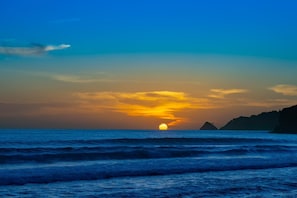 Beach nearby, beach umbrellas, beach massages
