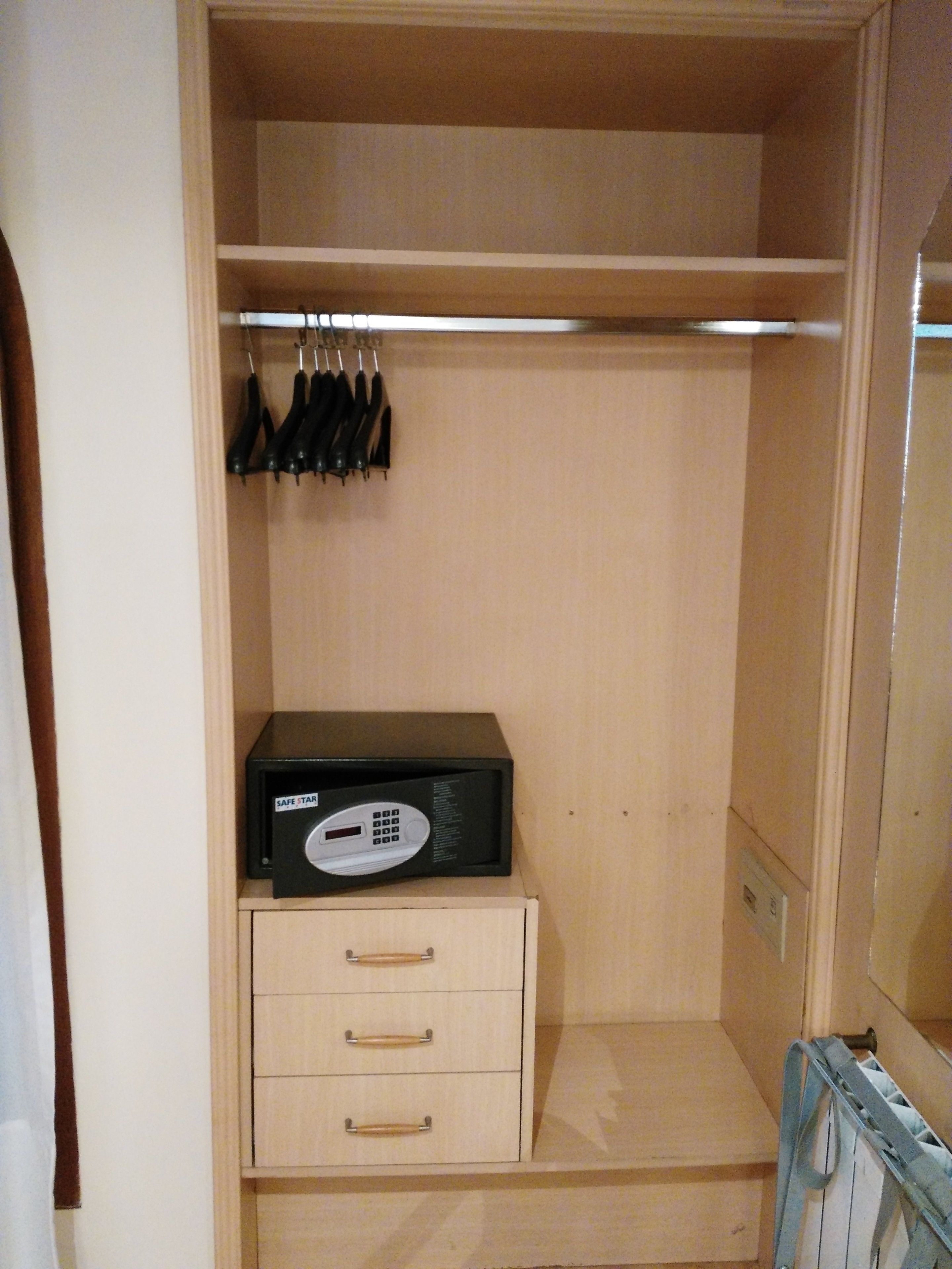 pillow-top beds, in-room safe, individually decorated