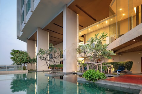 Indoor pool, outdoor pool