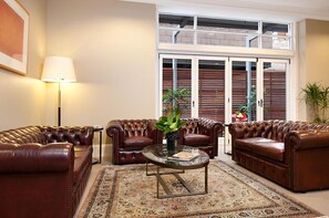 Lobby - Adabco Boutique Hotel Adelaide (Adelaide)