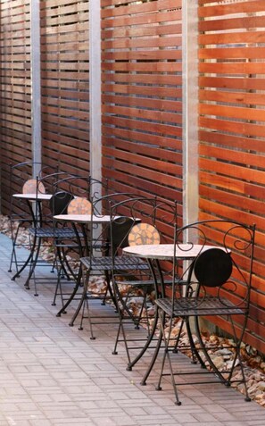 Balcony - Adabco Boutique Hotel Adelaide (Adelaide)