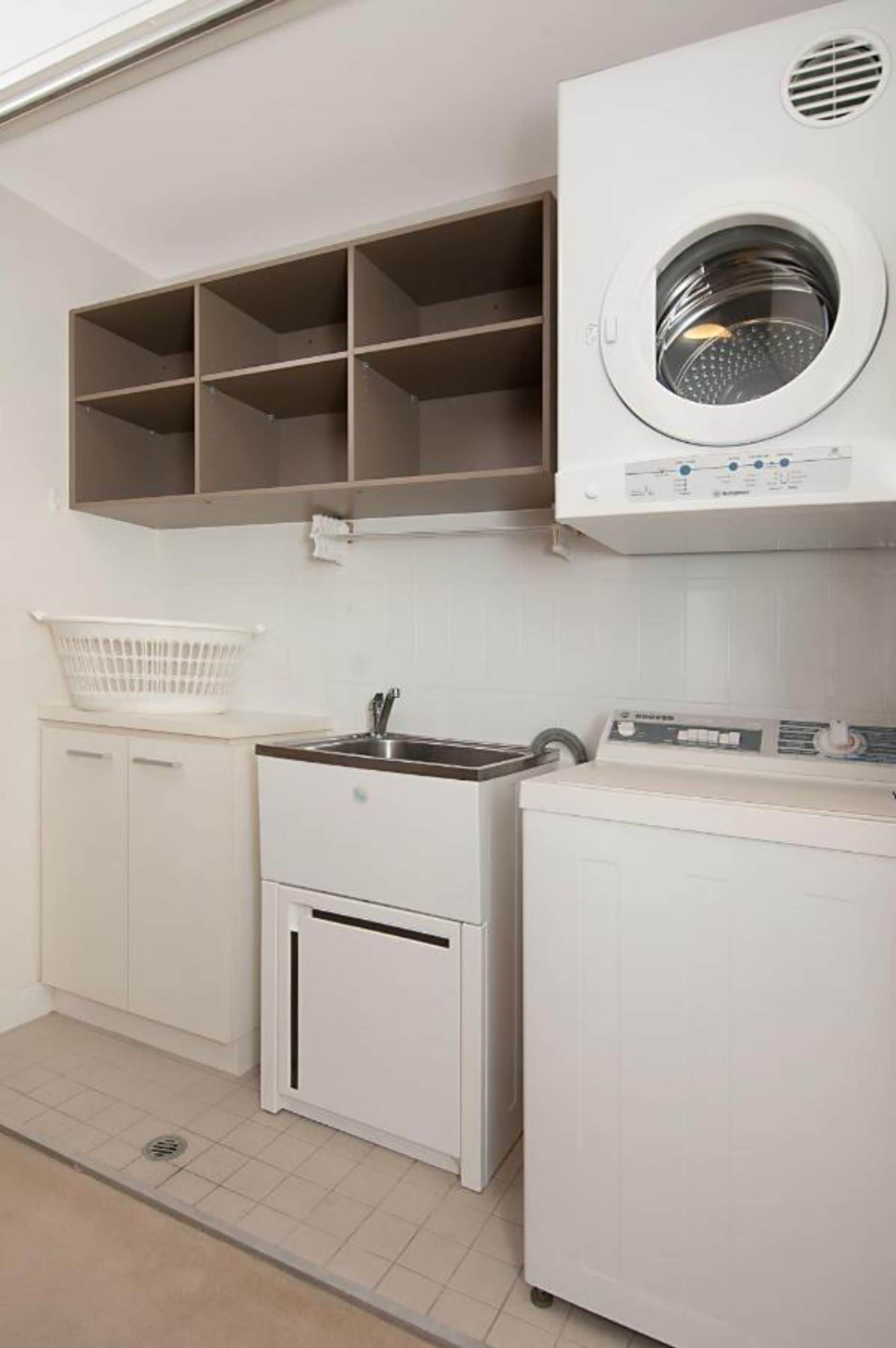 executive suite | laundry