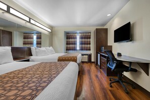 Rom – standard, 2 queensize-senger, ikke-røyk, kjøleskap og mikrobølgeovn | Sengetøy av topp kvalitet, skrivebord og skrivebord for bærbar PC