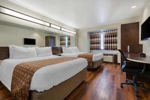 高档床上用品、办公桌、笔记本电脑工作区、熨斗/熨衣板