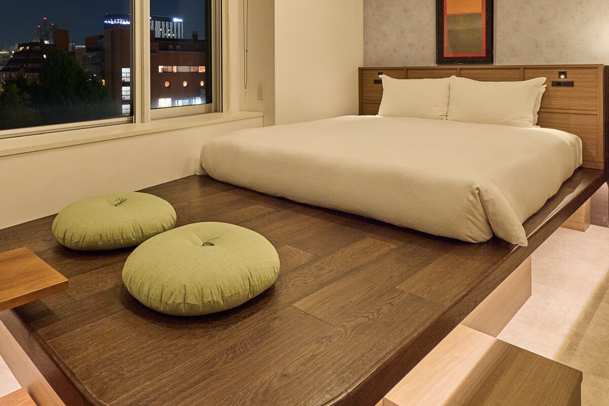 1 bedroom, premium bedding, in-room safe, laptop workspace