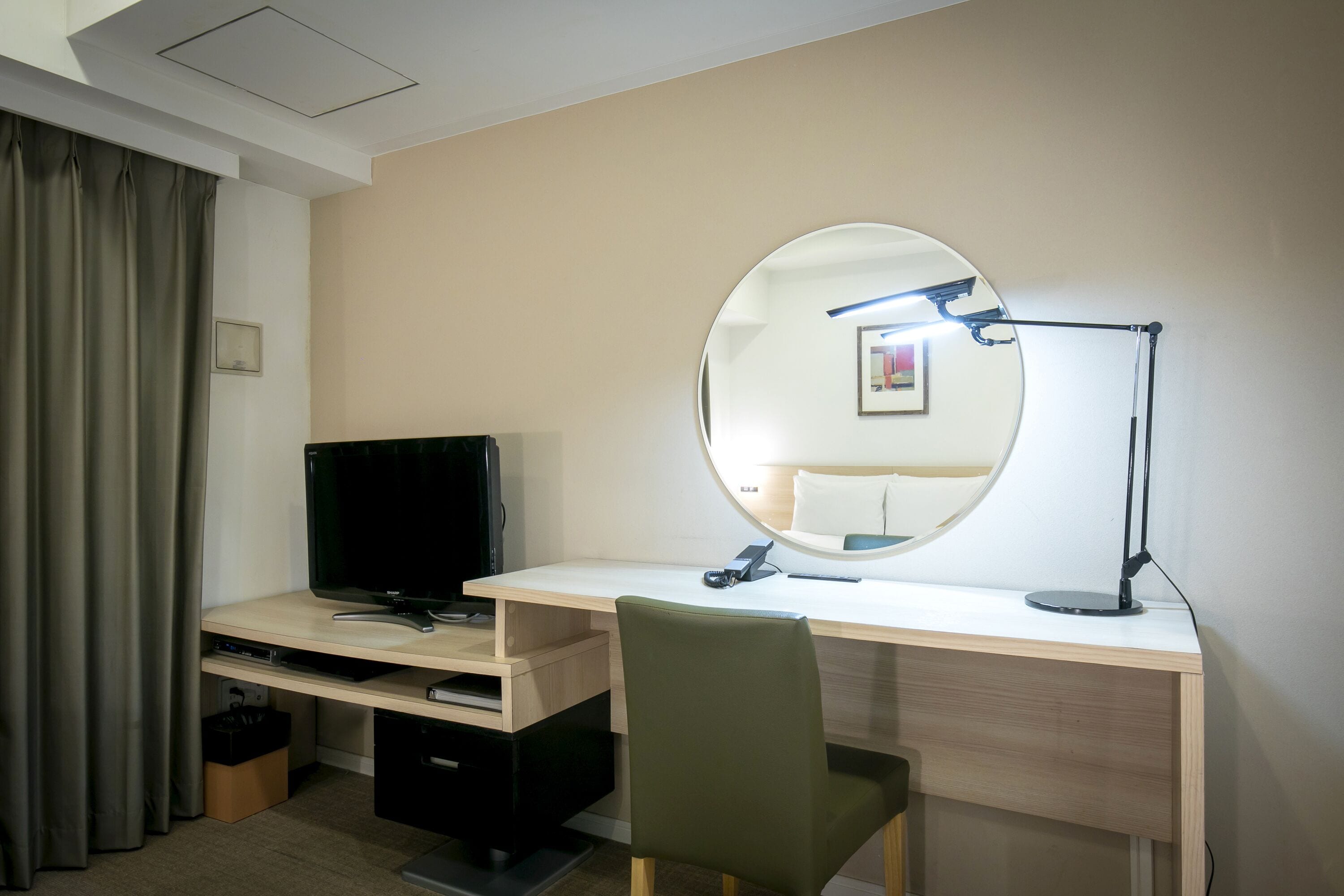 1 bedroom, in-room safe, desk, laptop workspace