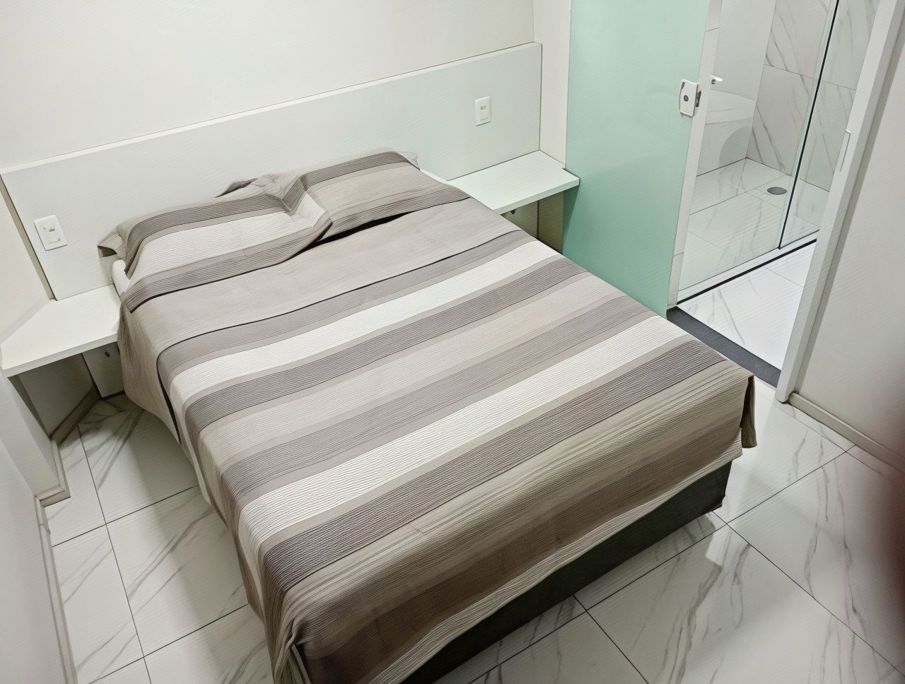 Minibar, in-room safe, soundproofing, free WiFi